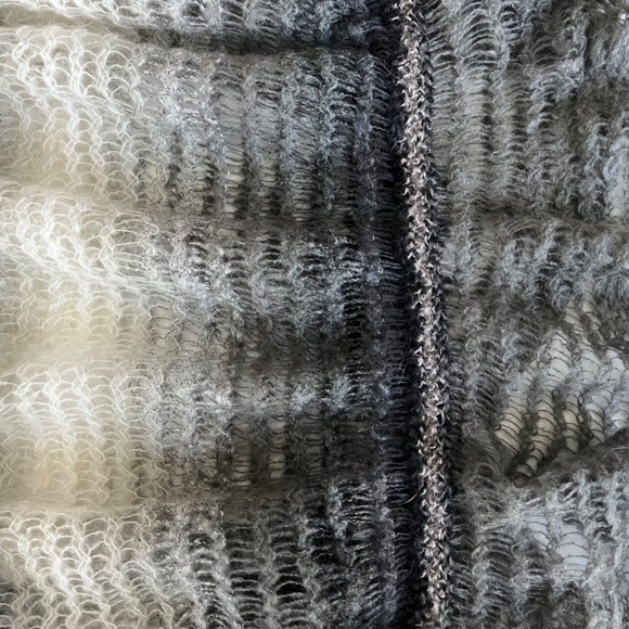 Missoni gray and white wool blend scarf - Picture 7 of 10